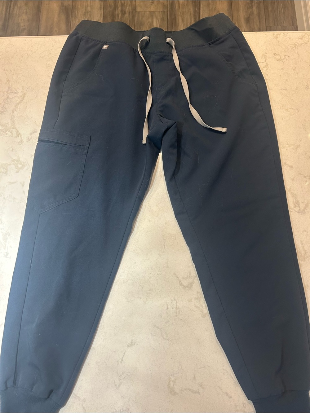 Figs Men's Navy Drawstring Joggers with Side Pocket